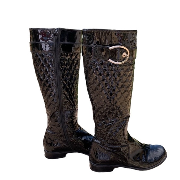 STUART WEITZMAN Black Patent Knee High  Quilted Riding Boots Size 8 - Picture 4 of 10